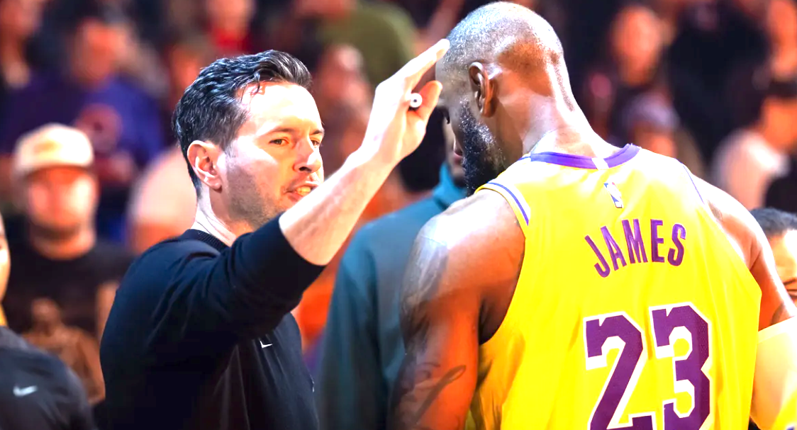 13胜0负,联盟第1!全联盟都认为你要退役,你却天神下凡屡创神迹